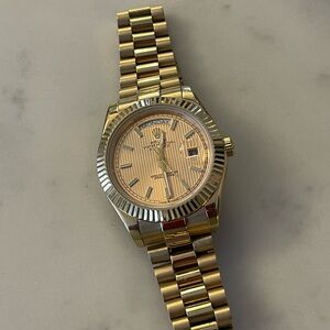 Copy-Rolex Gold Watch with Day-Date Display